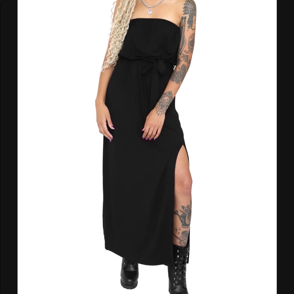 Darcie Strapless Maxi (Foxblood)